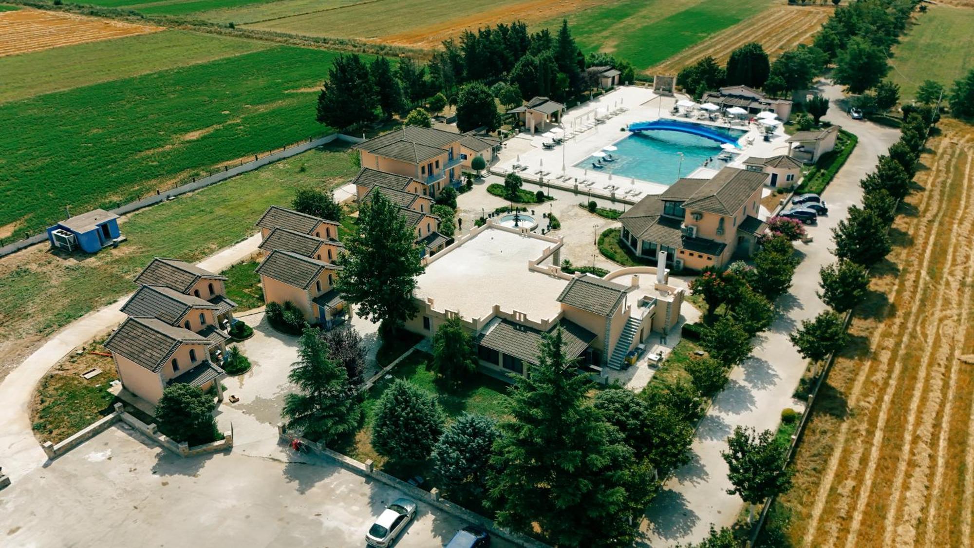 Kronos Village Gjirokastër Exteriör bild
